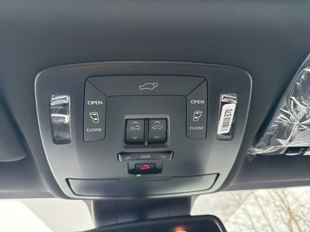 New 2026 Toyota Sienna XLE Woodland Edition image 28