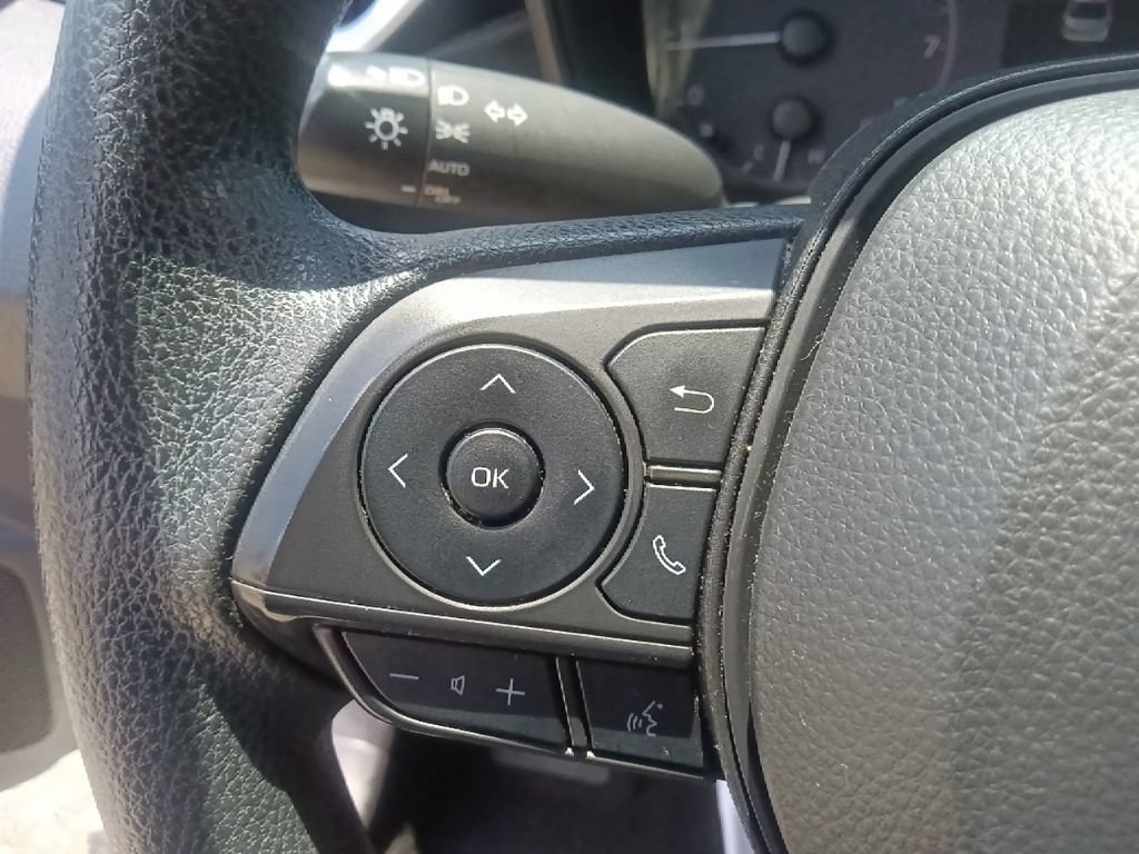 Used 2023 Toyota Corolla LE FWD image 18