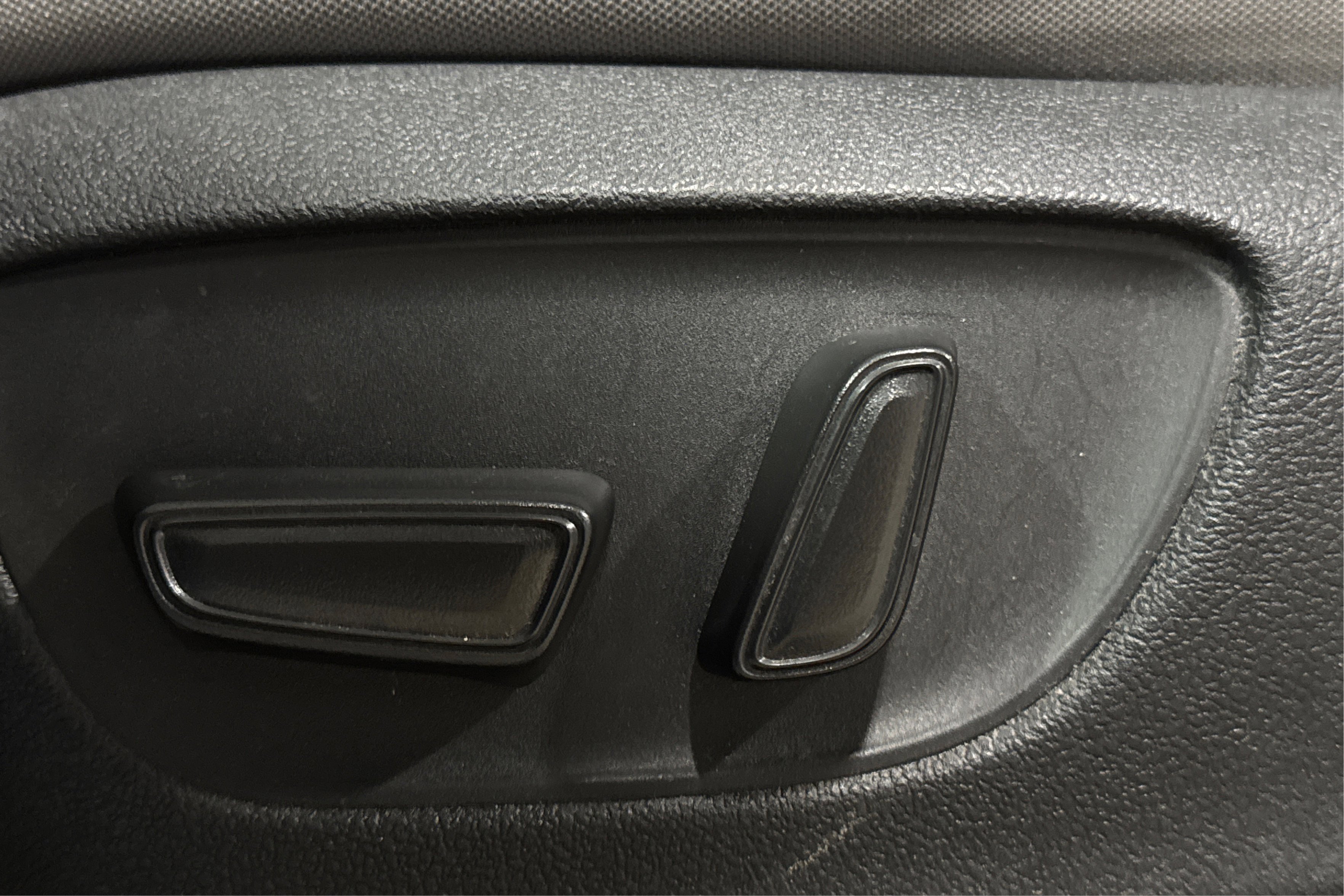 Used 2024 Toyota Sienna LE image 18