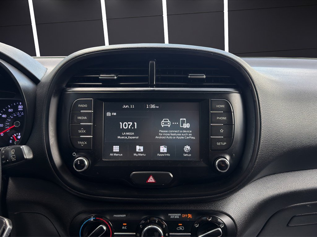 Used 2020 Kia Soul LX FWD image 18