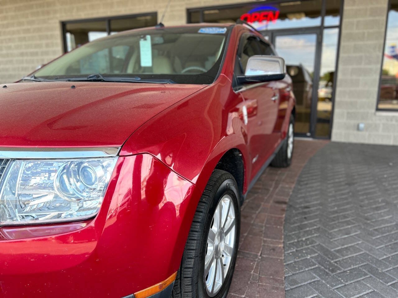Used 2010 Lincoln MKX 2WD image 24