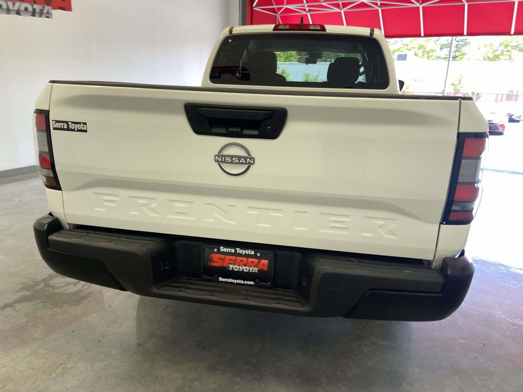 Used 2022 Nissan Frontier S image 4