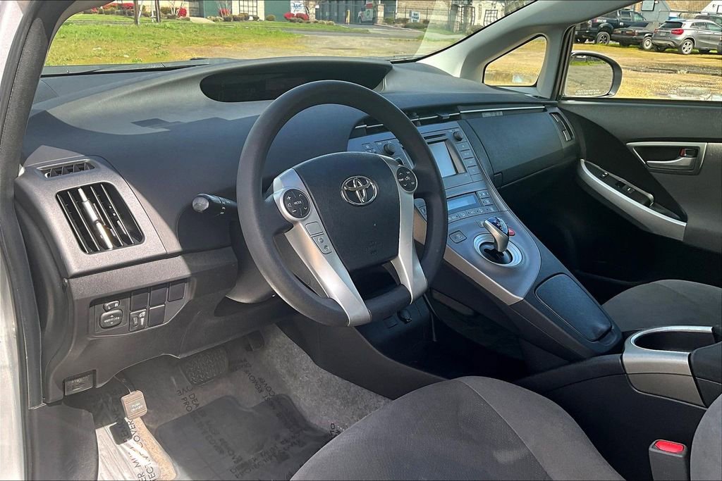 Used 2015 Toyota Prius Two image 18