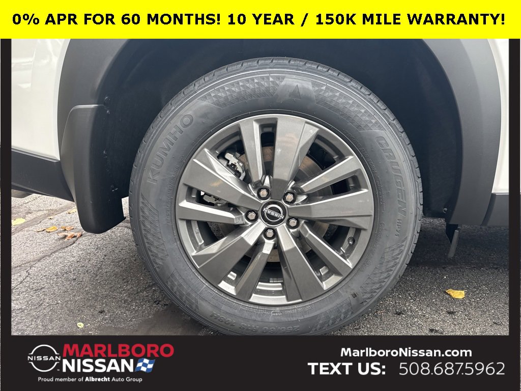 New 2025 Nissan Pathfinder SV w/ SV Premium Package image 11