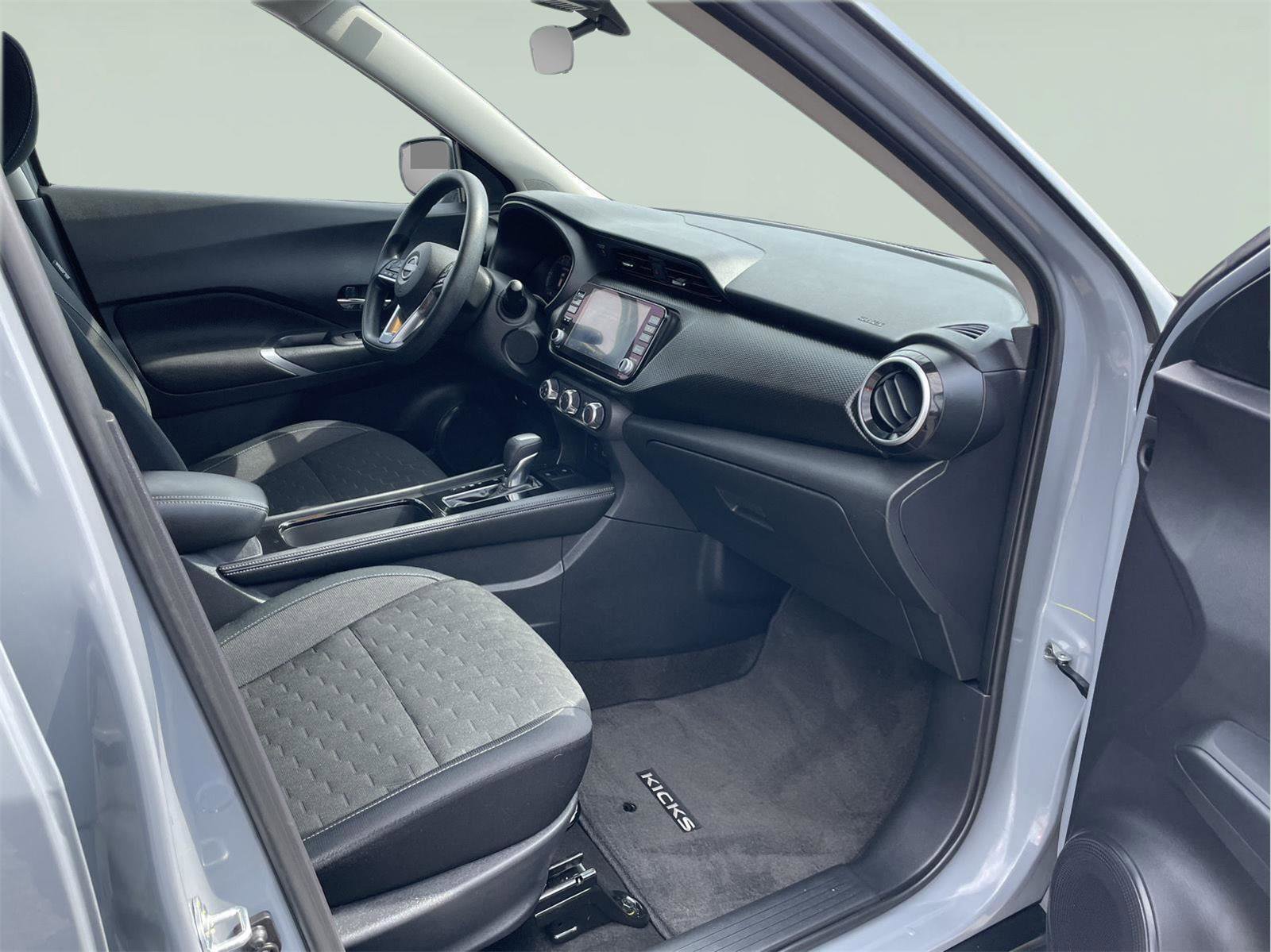 Used 2024 Nissan Kicks SV image 19