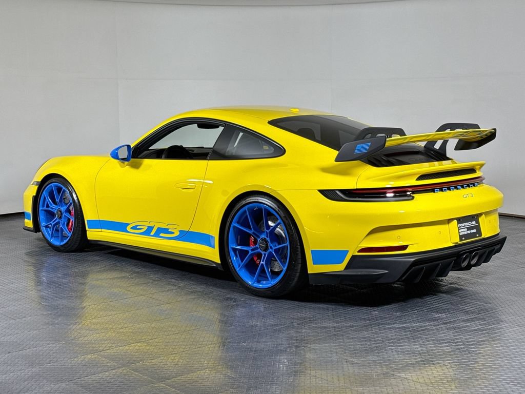 Used 2024 Porsche 911 GT3 RWD image 3