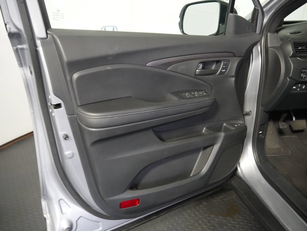 Certified 2023 Honda Passport EX-L image 14