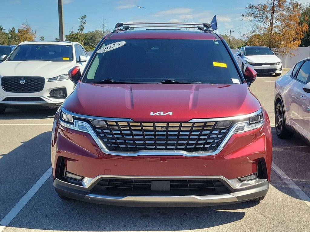 Used 2023 Kia Carnival SX Prestige image 3
