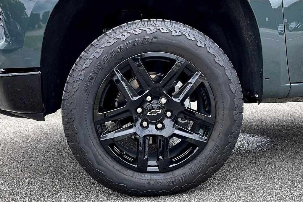 Used 2025 Chevrolet Silverado 1500 LT Trail Boss AWD/4WD image 34