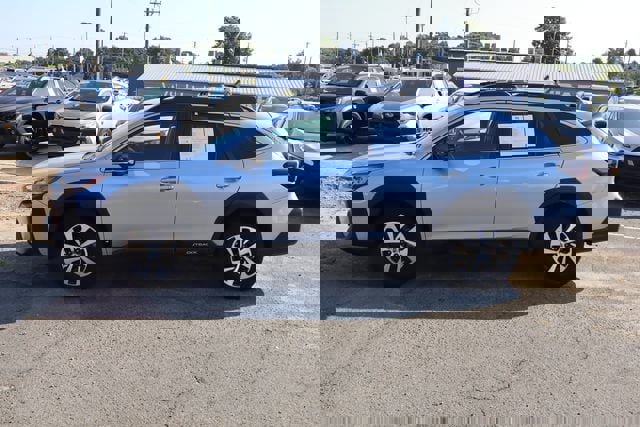 Certified 2025 Subaru Outback Premium image 5