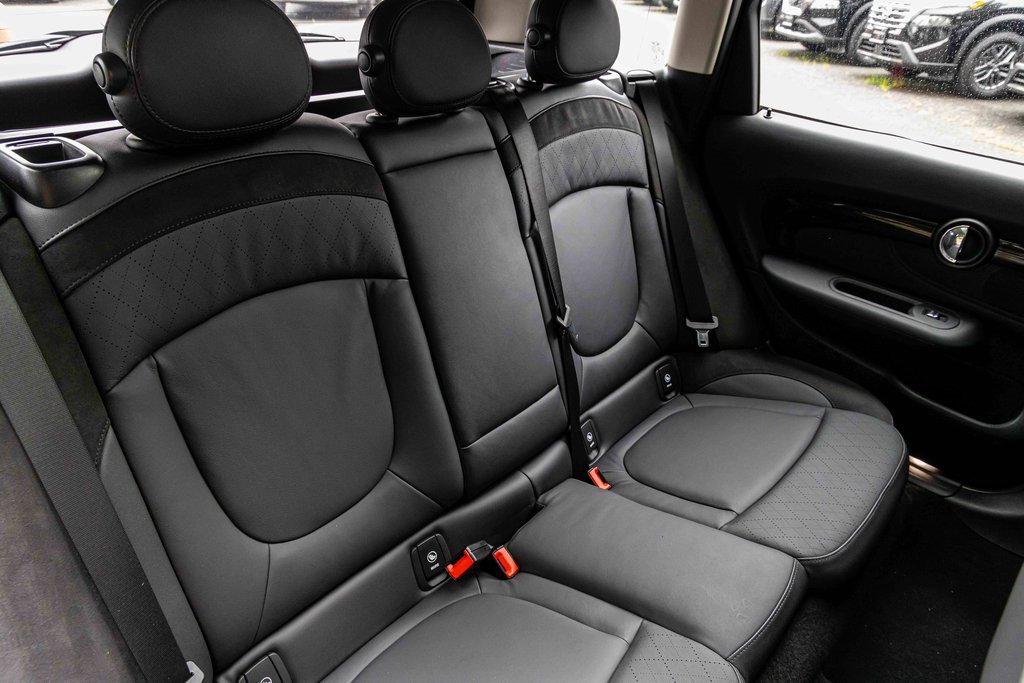 Used 2024 MINI Cooper Clubman S w/ Signature Upholstery Package image 22