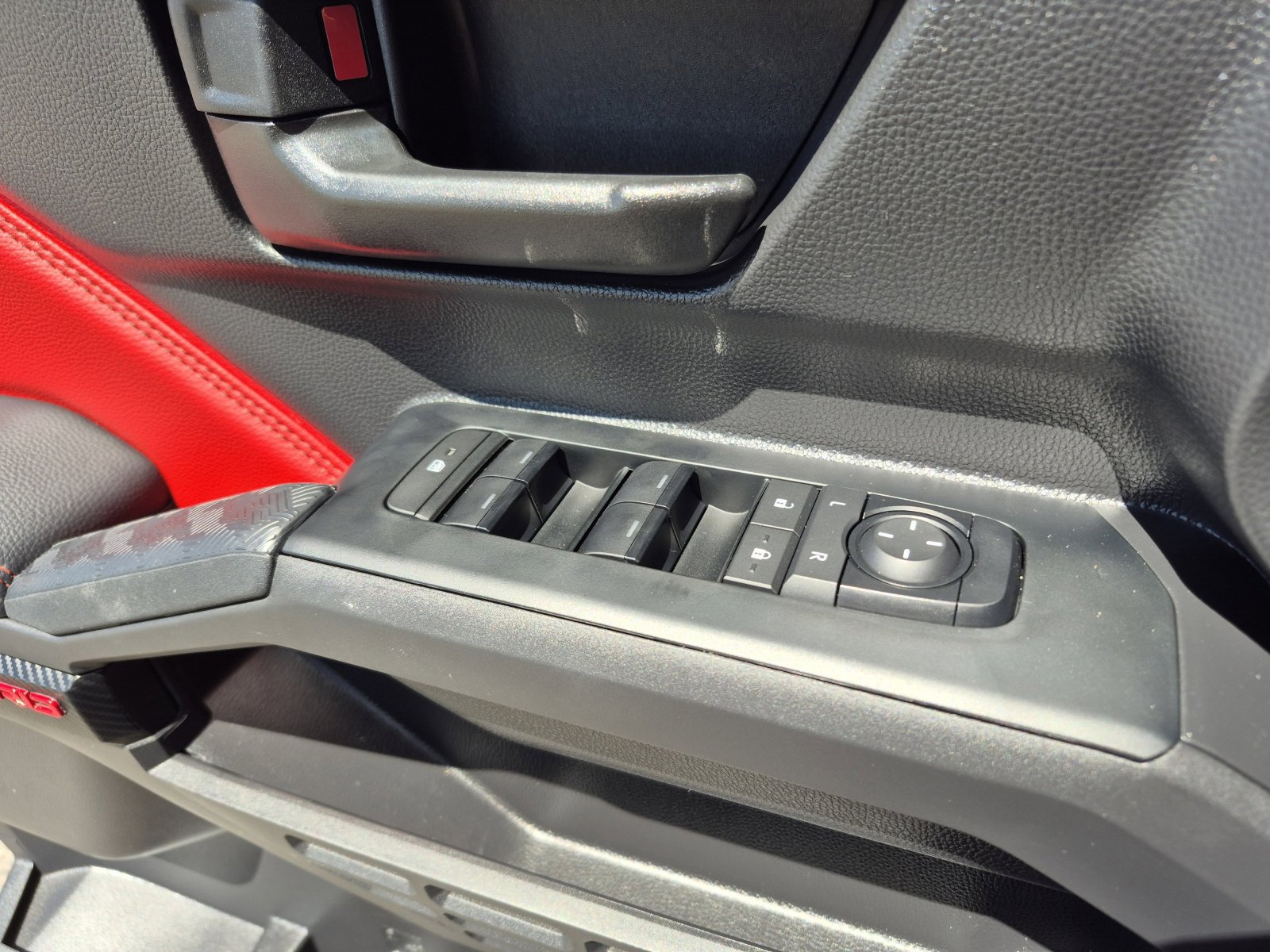 Certified 2025 Toyota Tacoma TRD Pro AWD/4WD image 13