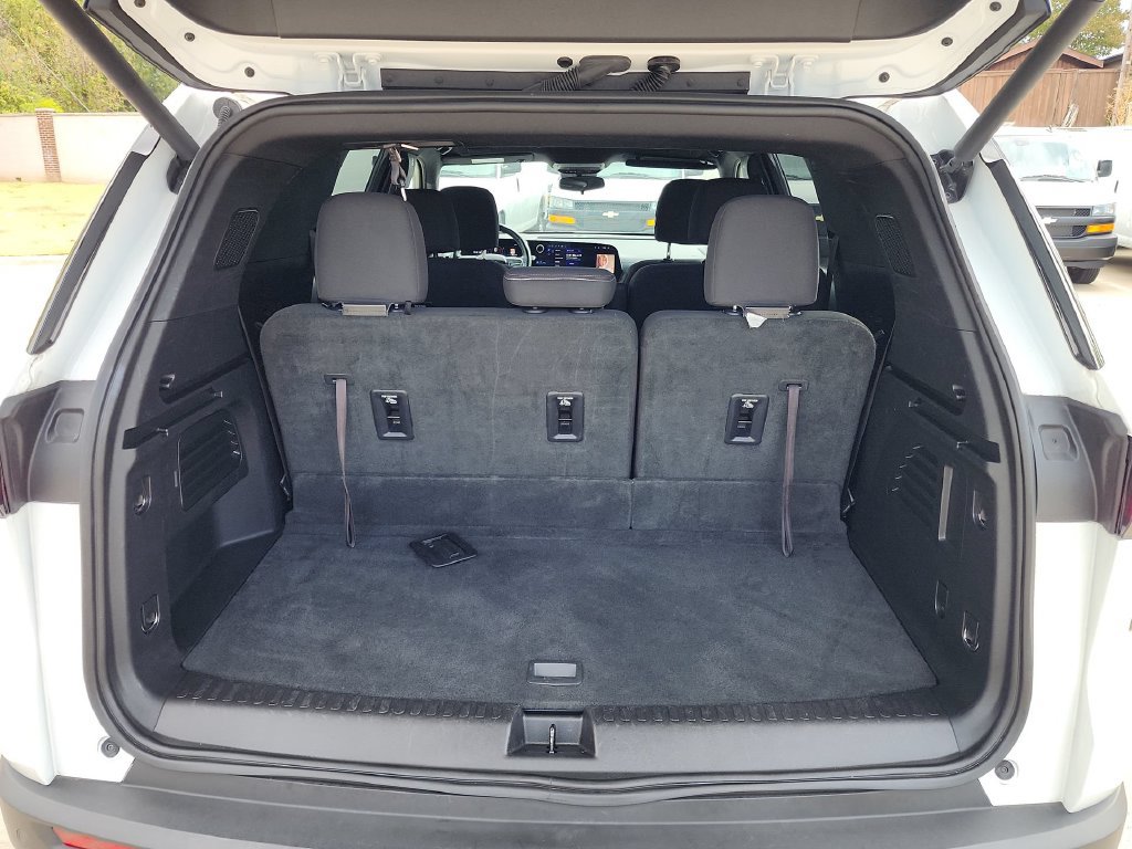 Certified 2024 Chevrolet Traverse LT FWD image 23