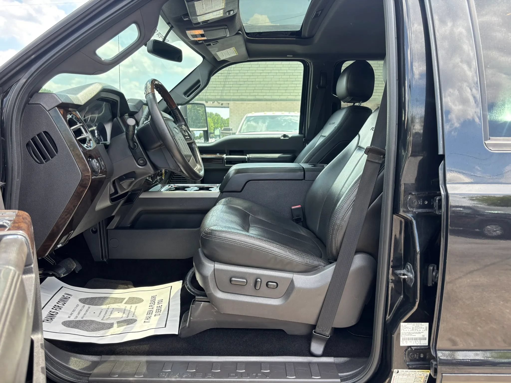 Used 2013 Ford F250 Platinum w/ FX4 Off Road Pkg AWD/4WD image 22