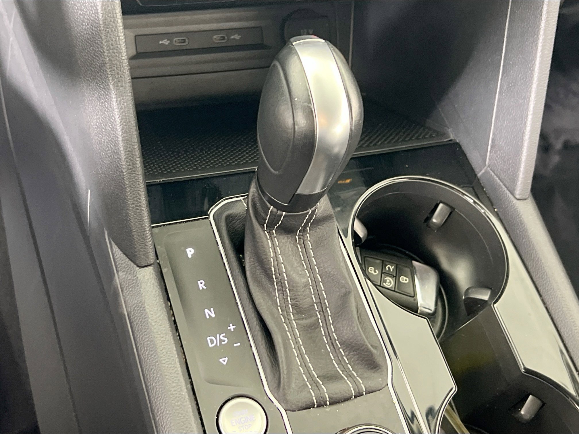 Used 2022 Volkswagen Atlas SE image 16