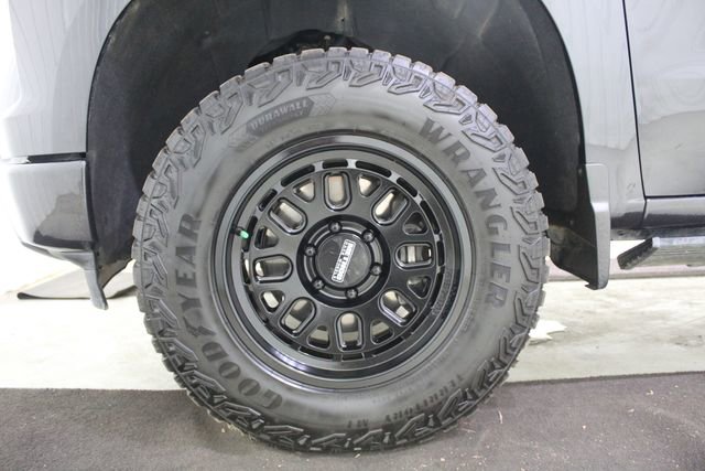 Used 2024 Chevrolet Silverado 1500 RST w/ Convenience Package II AWD/4WD image 29