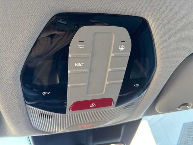 Used 2025 Kia K4 EX image 16