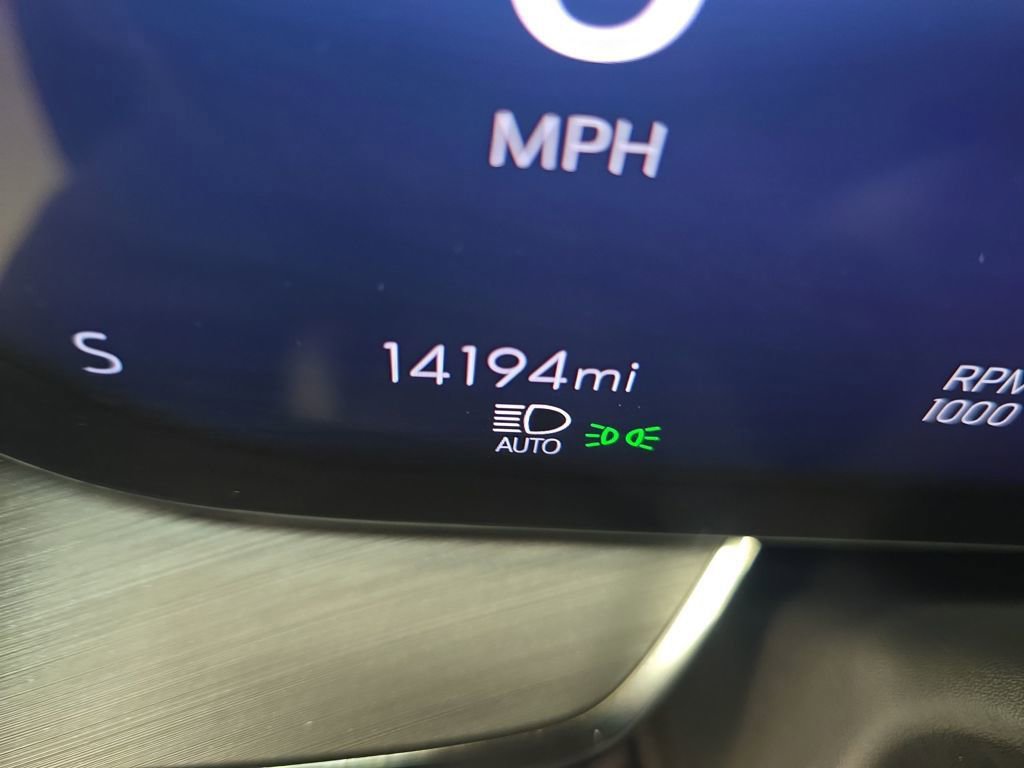 Certified 2025 Buick Envision Preferred image 21