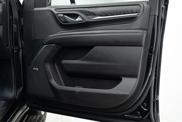 Used 2023 GMC Yukon XL Denali image 31