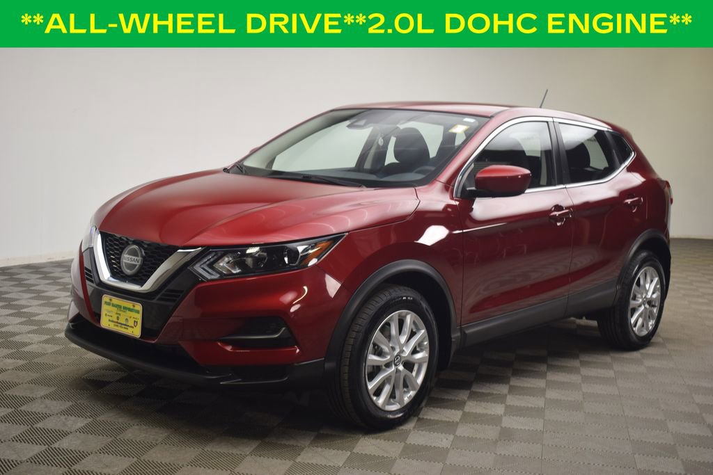 Used 2022 Nissan Rogue Sport S image 3