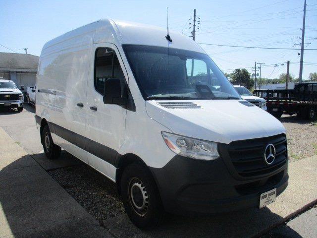 Used 2025 Mercedes-Benz Sprinter 2500 image 3