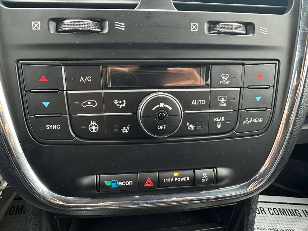 Used 2018 Dodge Grand Caravan GT FWD image 21