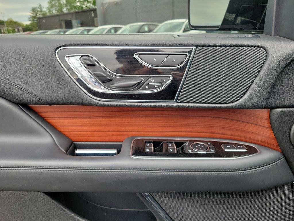 Certified 2024 Lincoln Navigator Reserve AWD/4WD image 20