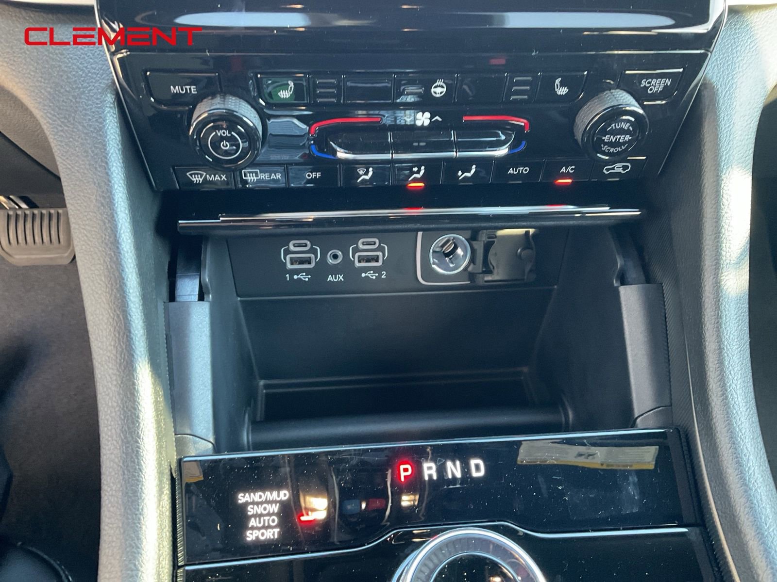 New 2025 Jeep Grand Cherokee L Limited w/ Trailer Tow Package image 10