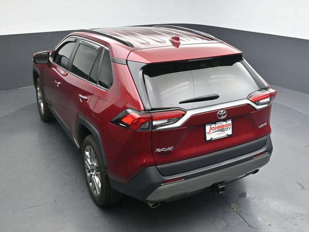 Used 2022 Toyota RAV4 Limited FWD image 28
