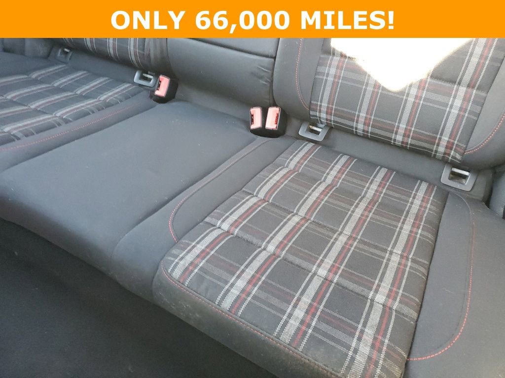 Used 2012 Volkswagen Golf 2-Door image 11