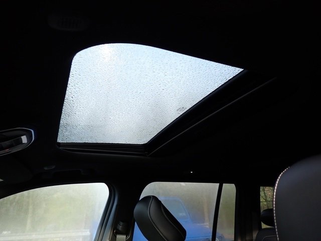 New 2025 Jeep Grand Cherokee Altitude image 17