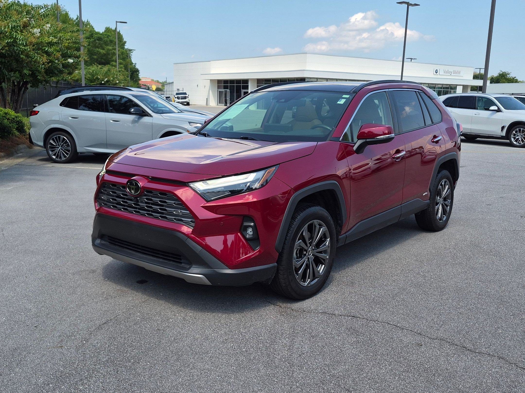 Used 2025 Toyota RAV4 Limited w/ Advanced Technology Package AWD/4WD image 7