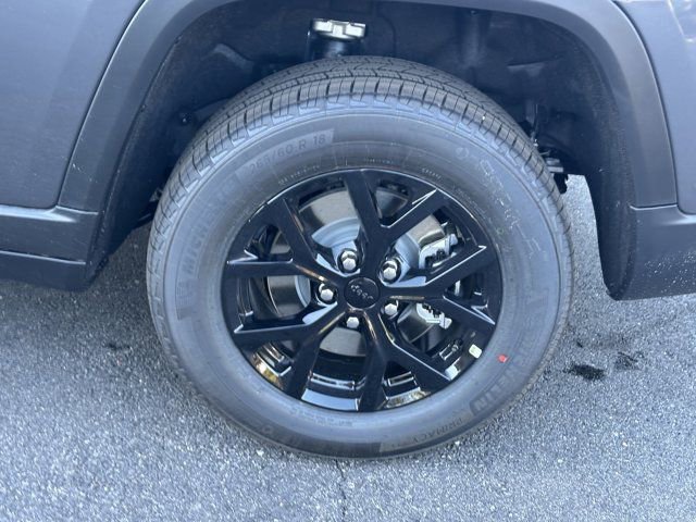 New 2025 Jeep Grand Cherokee L Altitude image 18