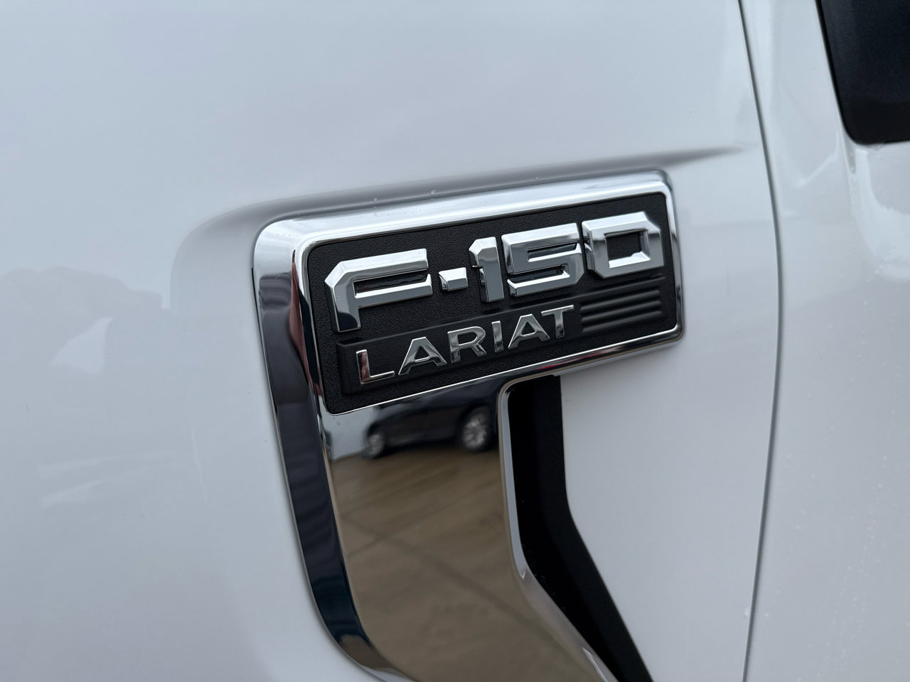 New 2025 Ford F150 Lariat w/ Equipment Group 502A High AWD/4WD image 16