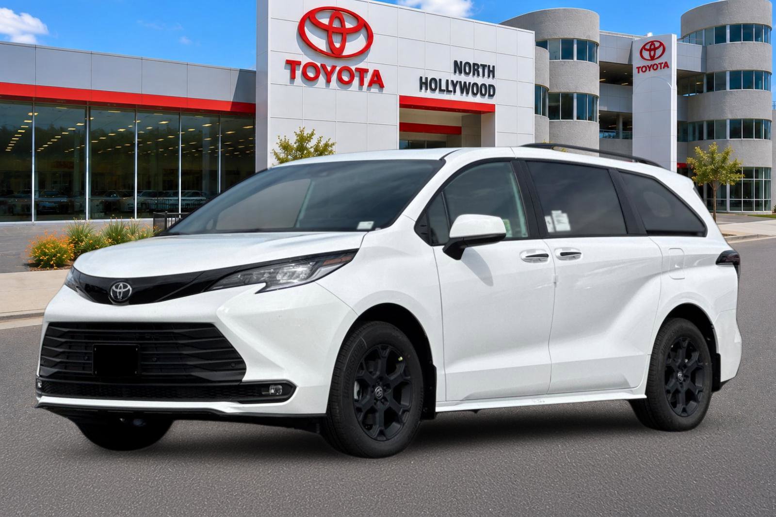 New 2026 Toyota Sienna XLE Woodland Edition AWD/4WD image 2