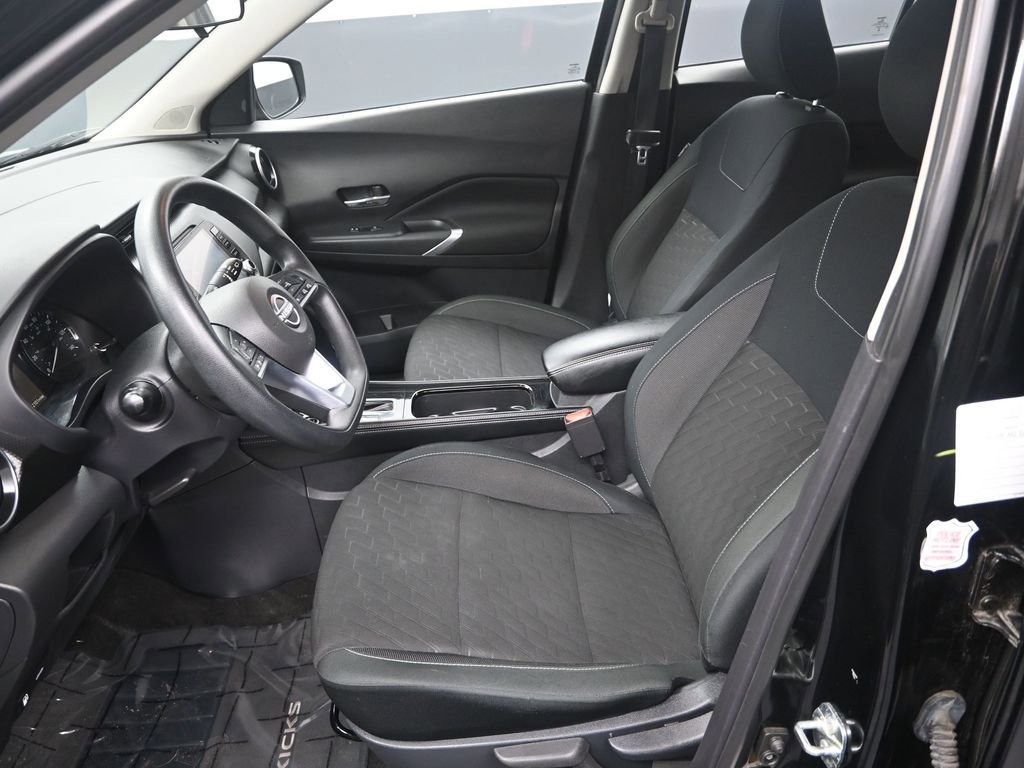 Used 2024 Nissan Kicks SV image 14