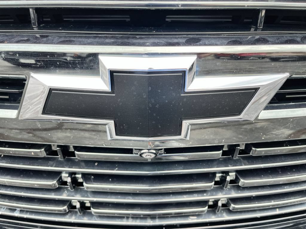 Used 2022 Chevrolet Tahoe RST w/ Luxury Package AWD/4WD image 32