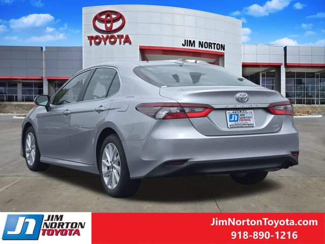 Used 2024 Toyota Camry LE w/ Convenience Package FWD image 6