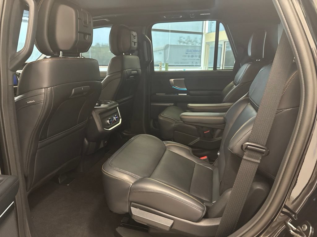 Used 2027 Ford Expedition Tremor w/ Driver's Package AWD/4WD image 39