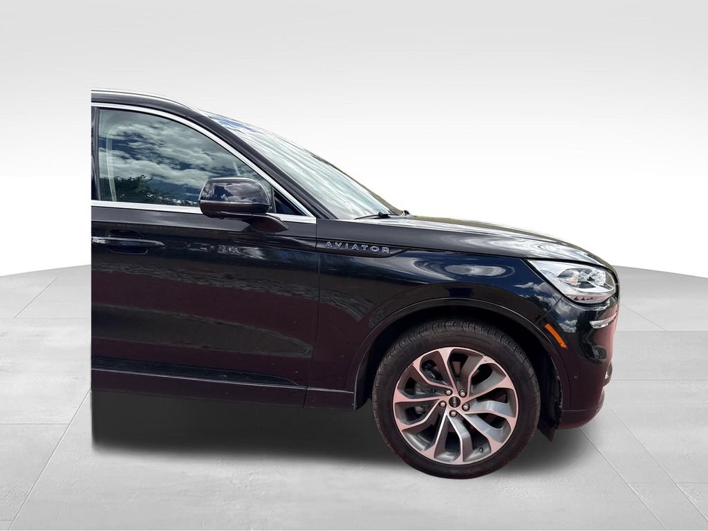 Used 2022 Lincoln Aviator Grand Touring w/ Equipment Group 301A AWD/4WD image 36