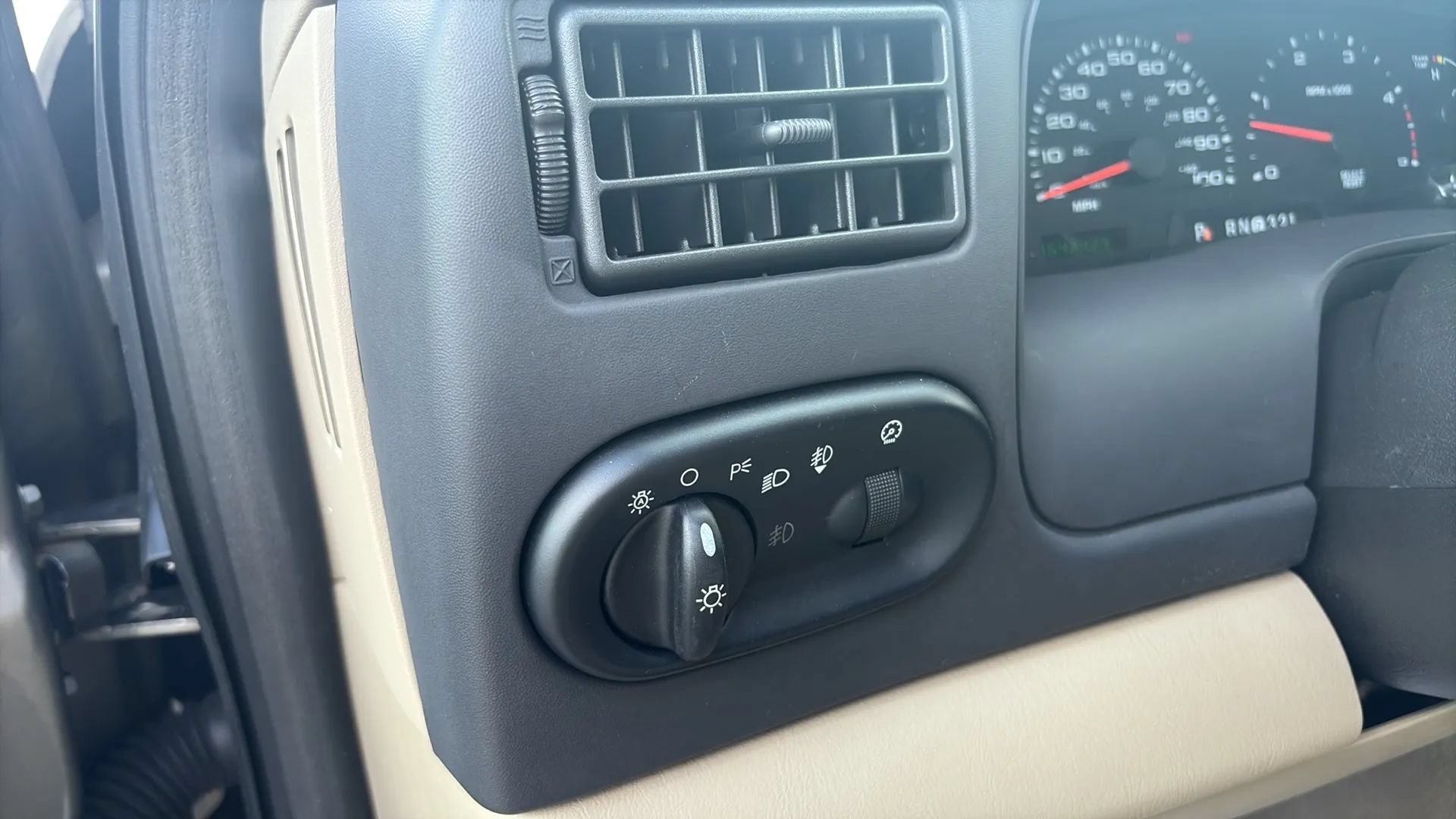 Used 2005 Ford Excursion Limited AWD/4WD image 20