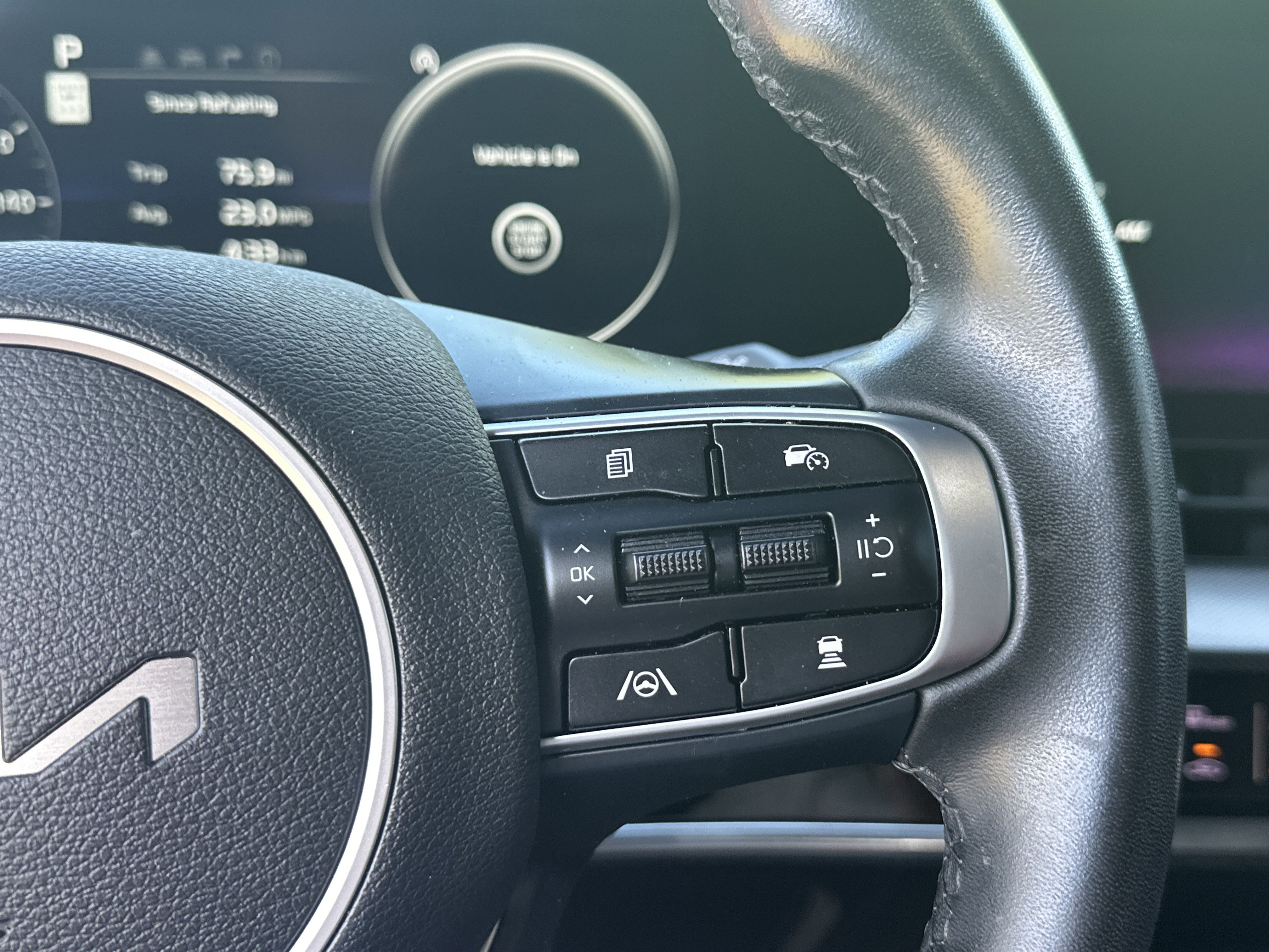 Used 2023 Kia Sportage SX FWD image 28