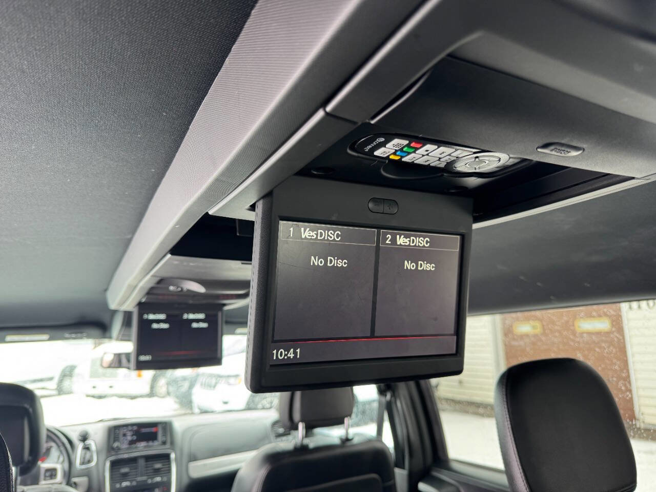 Used 2016 Dodge Grand Caravan R/T w/ Safety Sphere Group image 15