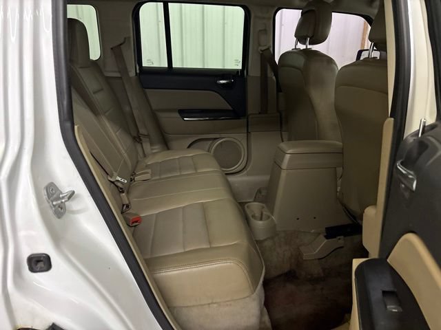 Used 2014 Jeep Patriot Limited w/ Sun/Sound Group AWD/4WD image 11