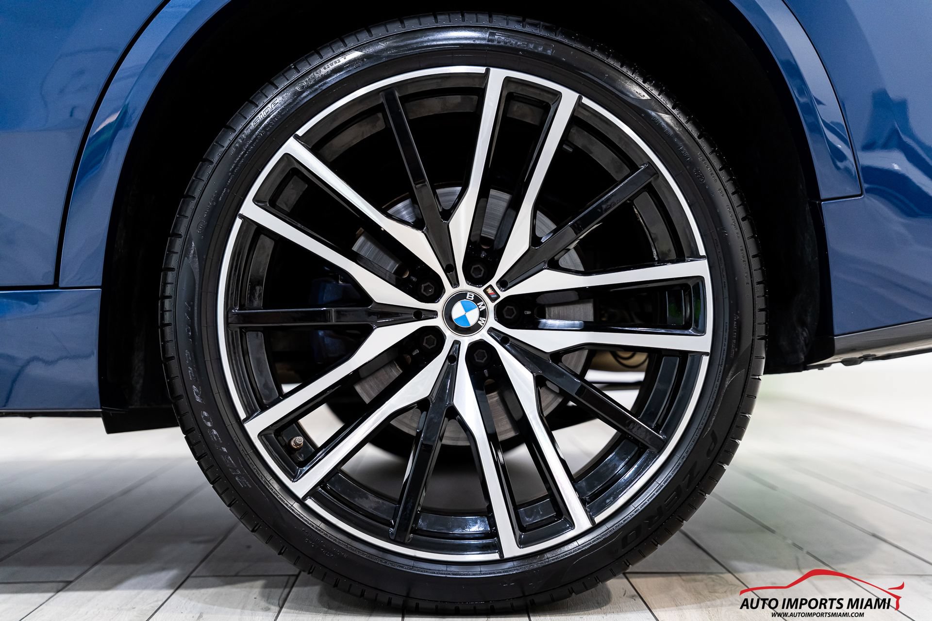 Used 2022 BMW X5 xDrive40i w/ M Sport Package AWD/4WD image 81