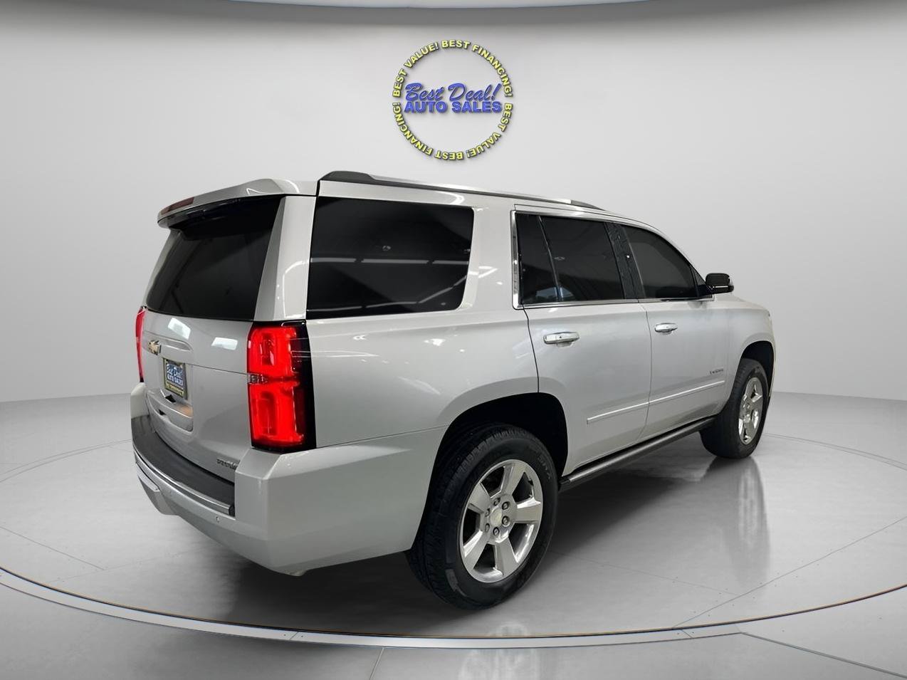 Used 2019 Chevrolet Tahoe Premier AWD/4WD image 6