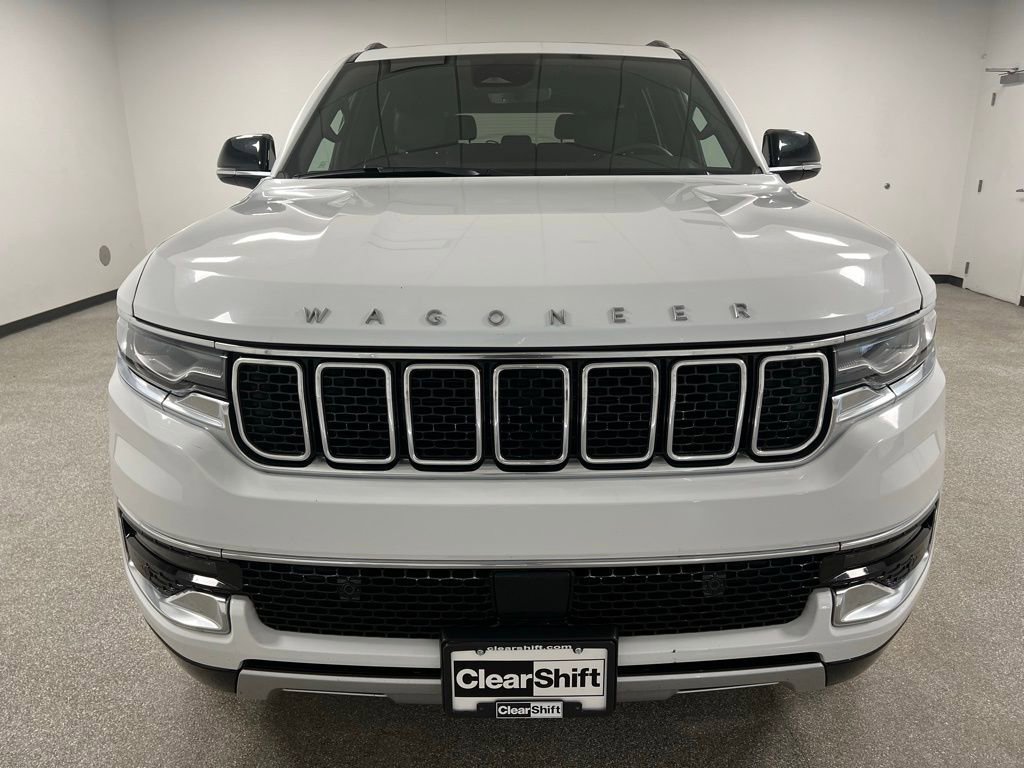 Used 2024 Jeep Wagoneer L Series II w/ Premium Group I image 3