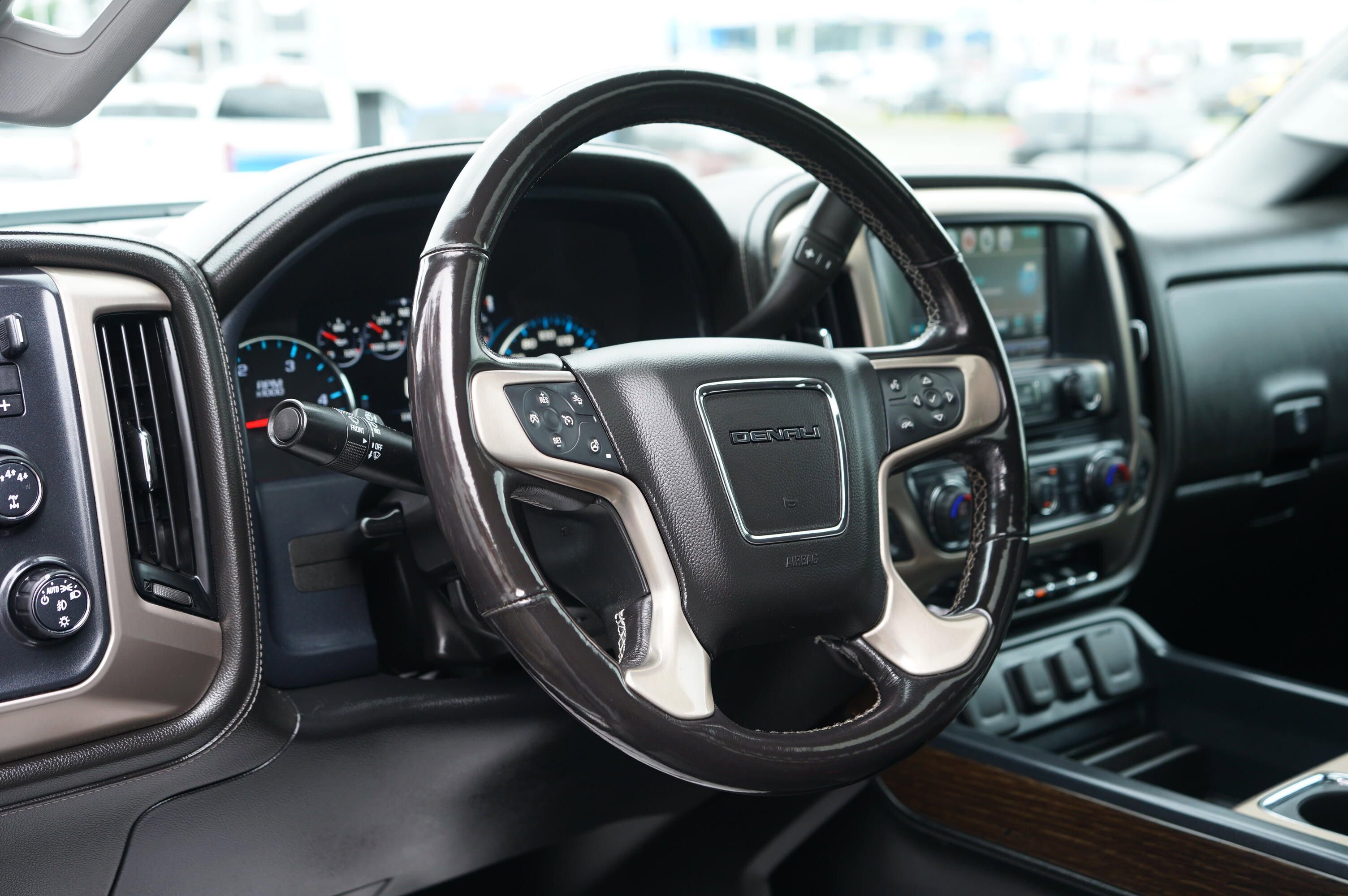 Used 2018 GMC Sierra 3500 Denali AWD/4WD image 14
