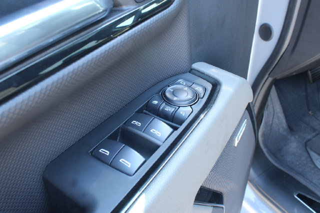 Used 2024 Chevrolet Silverado 2500 ZR2 w/ Technology Package AWD/4WD image 12