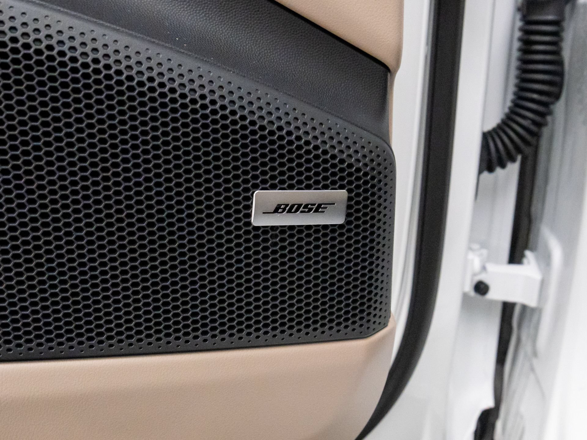 New 2026 Porsche Macan 4 Electric AWD/4WD image 15